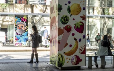 La Parada Asalto celebra su décima edición imaginando la Zaragoza del futuro desde las marquesinas del tranvía